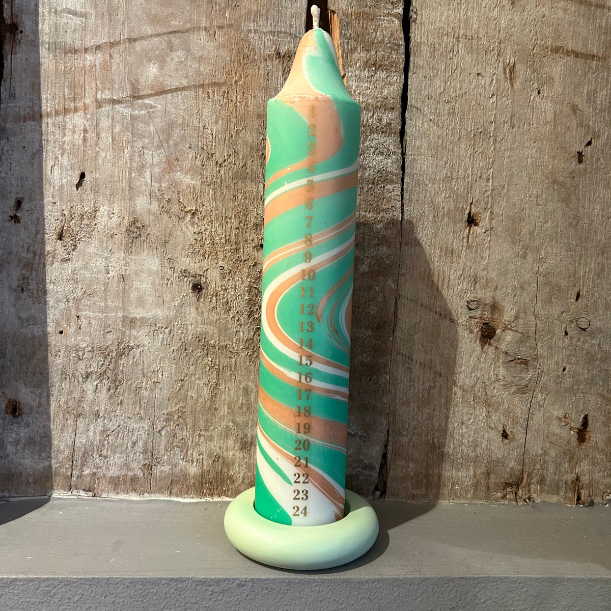 Lysestage i grøn pastel jesmonite til kalenderlys Ø5 · Kalenderlysholder fra ByChrillesen hos Niedziella & Friends
