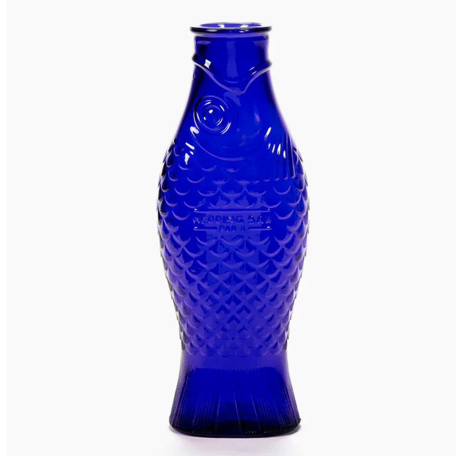 Karaffel i koboltblå glas · Designet af Paola Navone for Serax · Niedziella & Friends