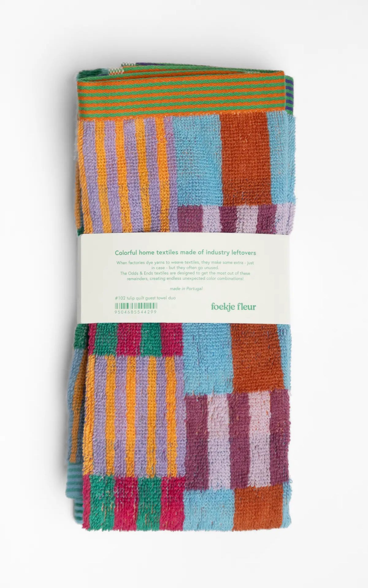 Bæredygtige gæstehåndklæder med farvestrålende tern · Lavet af garnrester fra tekstilindustrien · Designer af Foekje Fleur hos Niedziella & Friends