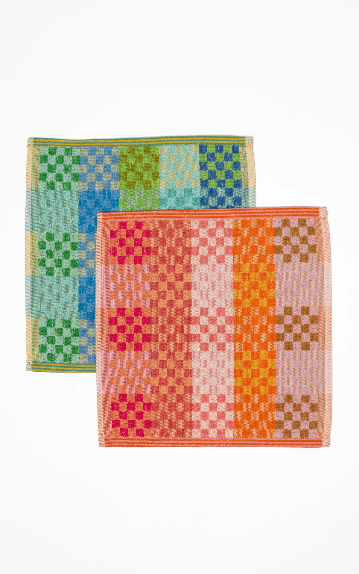 Multi-Klude med farvestrående tern · Lavet af garnrester fra tekstilindustrien · Designer af Foekje Fleur hos Niedziella & Friends