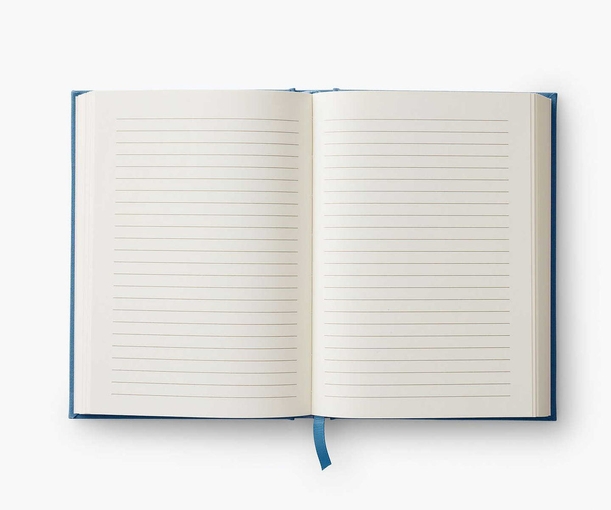 Smuk og elegant notesbog med broderi fra Rifle Paper Co. Bogen har linierede sider · Hos Niedziella & Friends