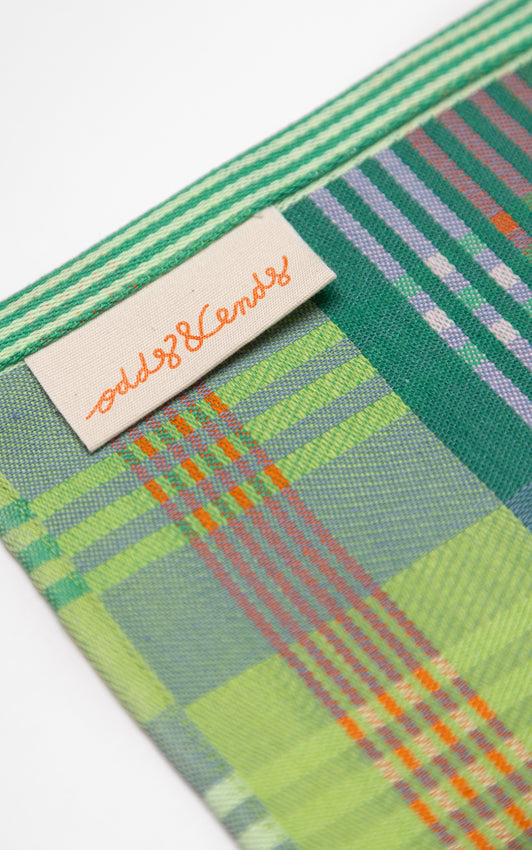 Viskestykke med mønster i grøn og sart pastel · Lavet af garnrester fra tekstilindustrien · Designer af Foekje Fleur hos Niedziella & Friends