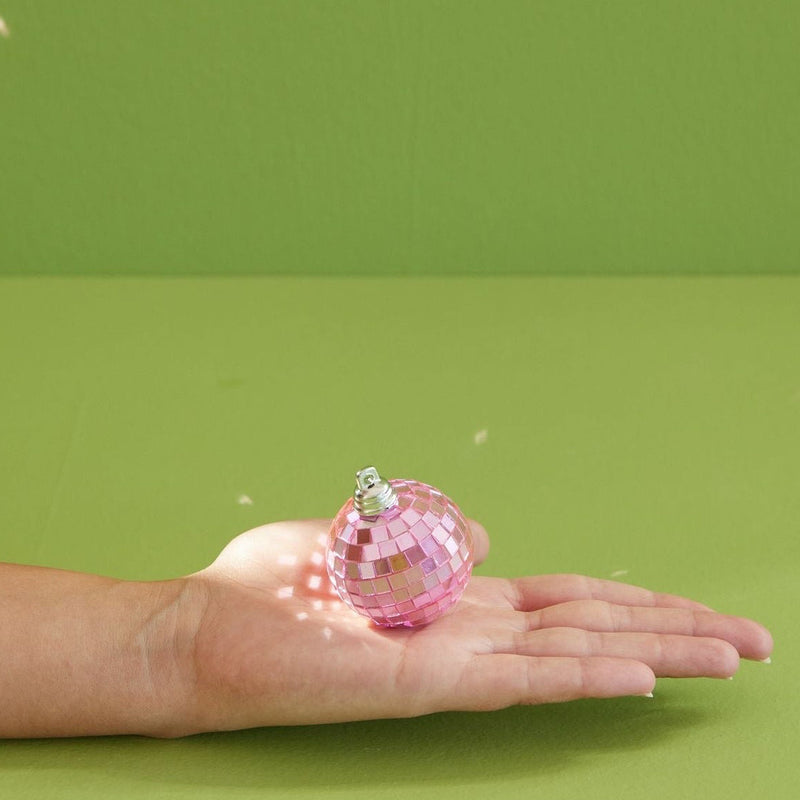 Mini-Discokugle i lyserød til at hænge på juletræet eller pynte i hjemmet året rundt · Niedziella & Friends