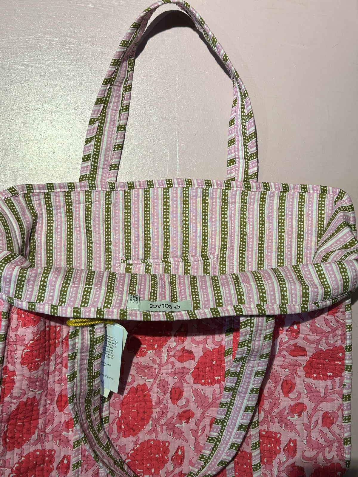 Projekttaske i 100% bomuld · Quiltet af rest-stof · Lyserød med pink blomster · Niedziella & Friends