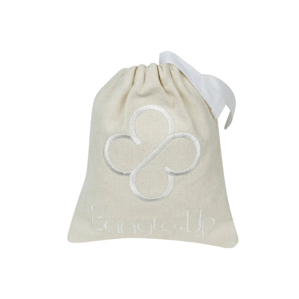Gaveindpakning af Lily armbånd  fra Bangle Up · Niedziella & Friends