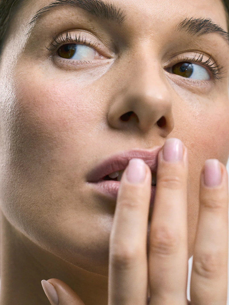 Plejende Lip Balm til daglig brug året rundt Dansk produceret af Yrolí · Niedziella & Friends