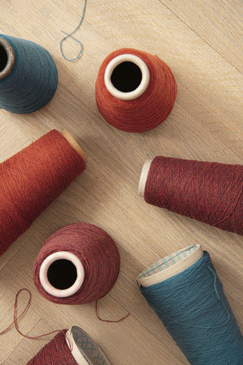 Basket Weave Knit-pude • Vævestrikket i blødt uld · Niedziella & Friends